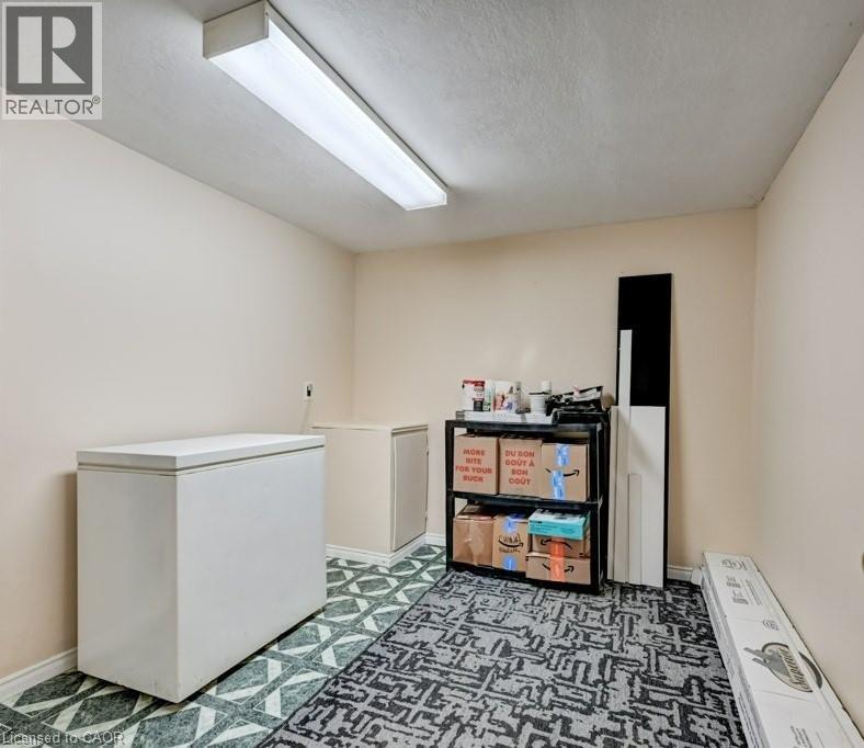 #45 235 FERGUSON Avenue - 27