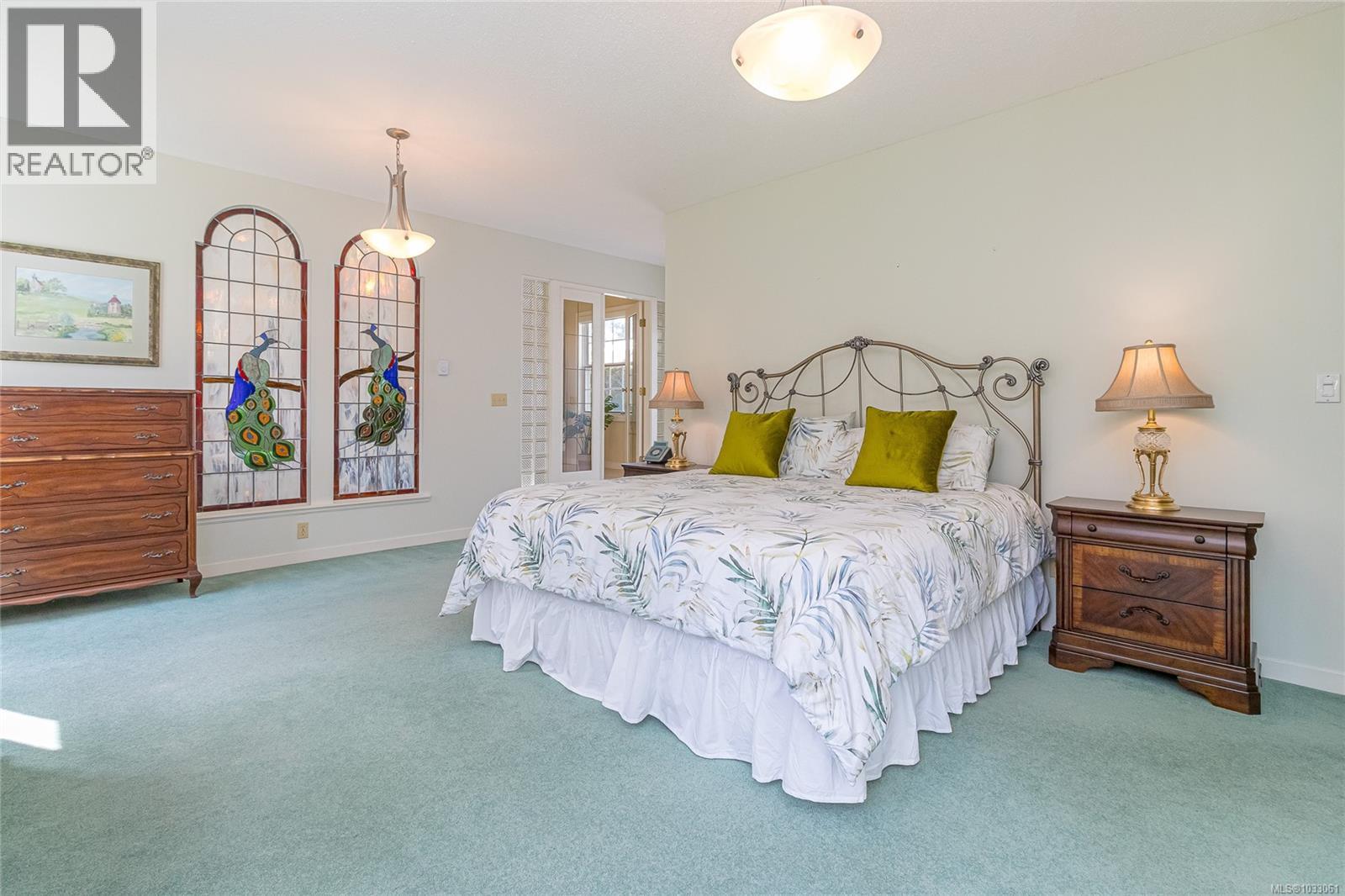  2557 Annabern Crescent, Saanich