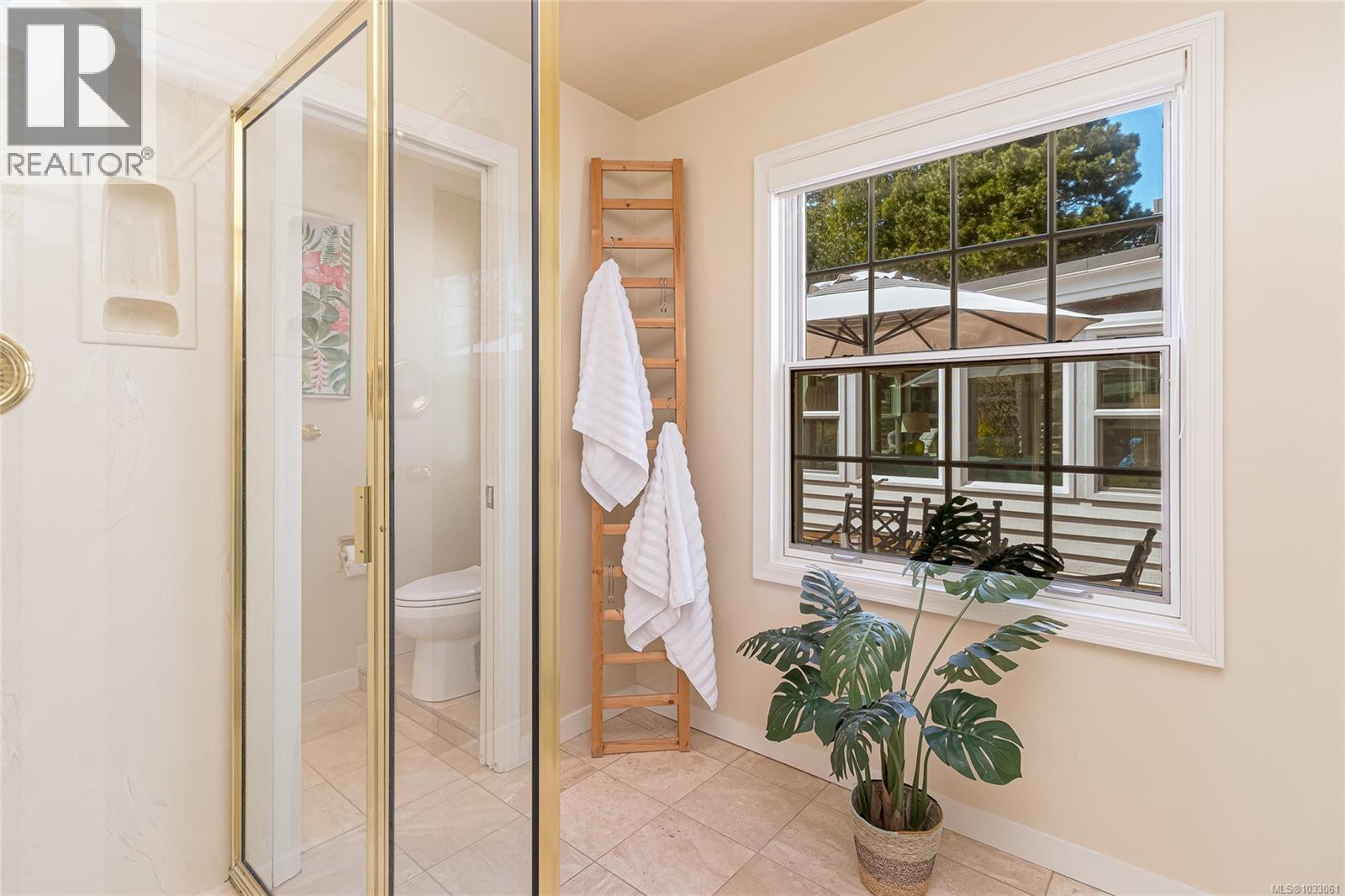 2557 Annabern Cres - 29