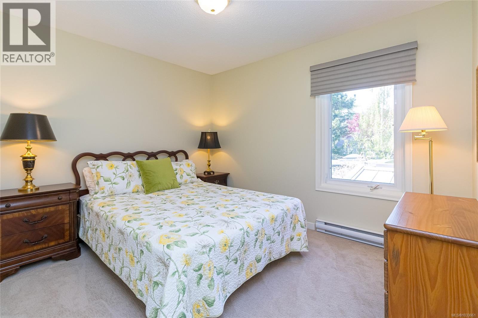  2557 Annabern Crescent, Saanich