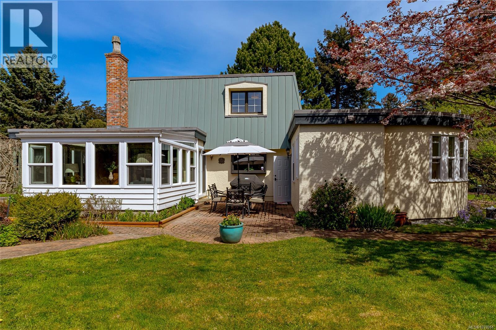 2557 Annabern Cres - 44
