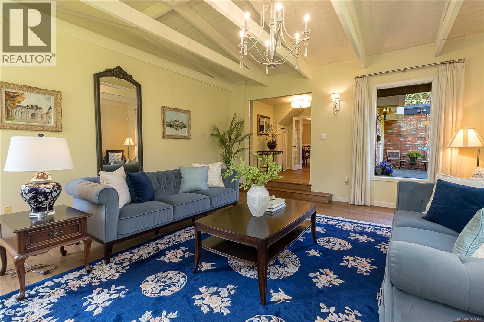  2557 Annabern Crescent, Saanich