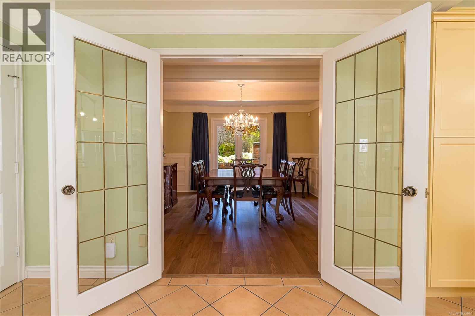  2557 Annabern Crescent, Saanich