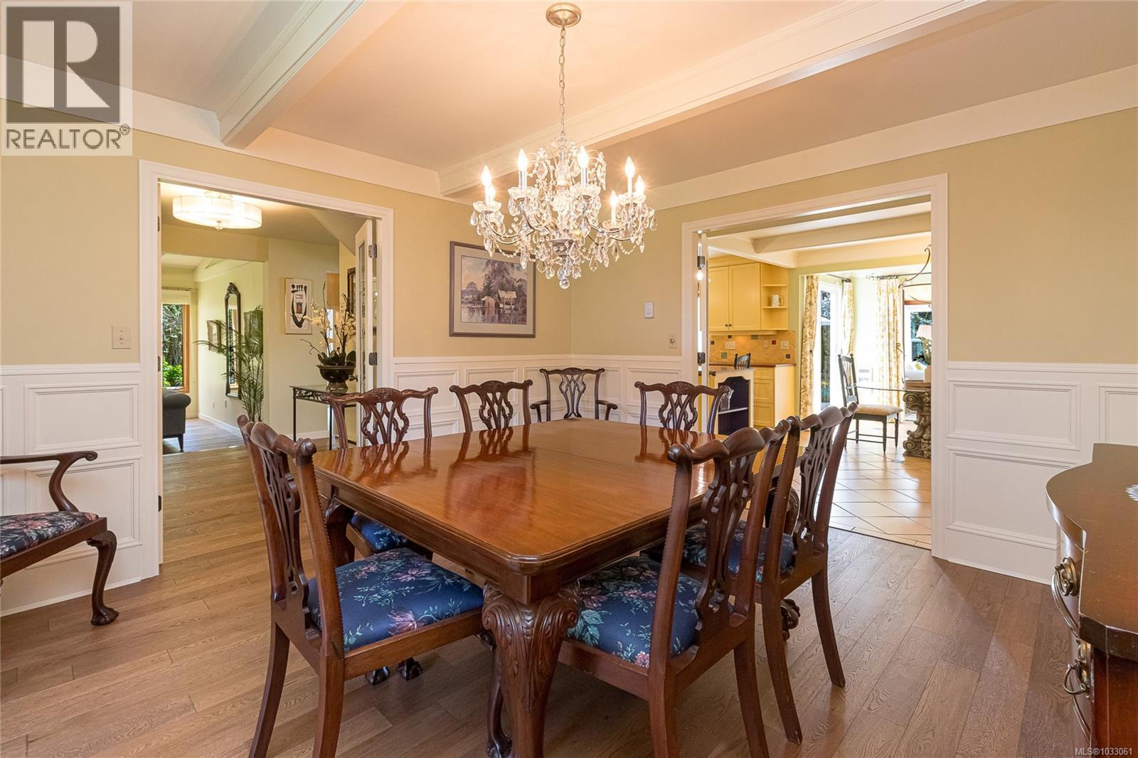  2557 Annabern Crescent, Saanich