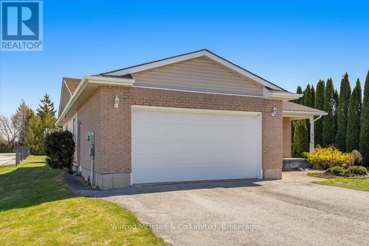 Double car garage