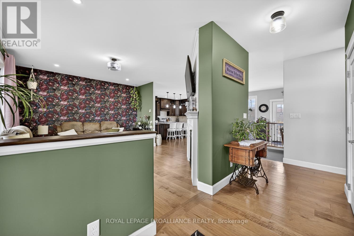 10932 JELLYBY ROAD — photo 10