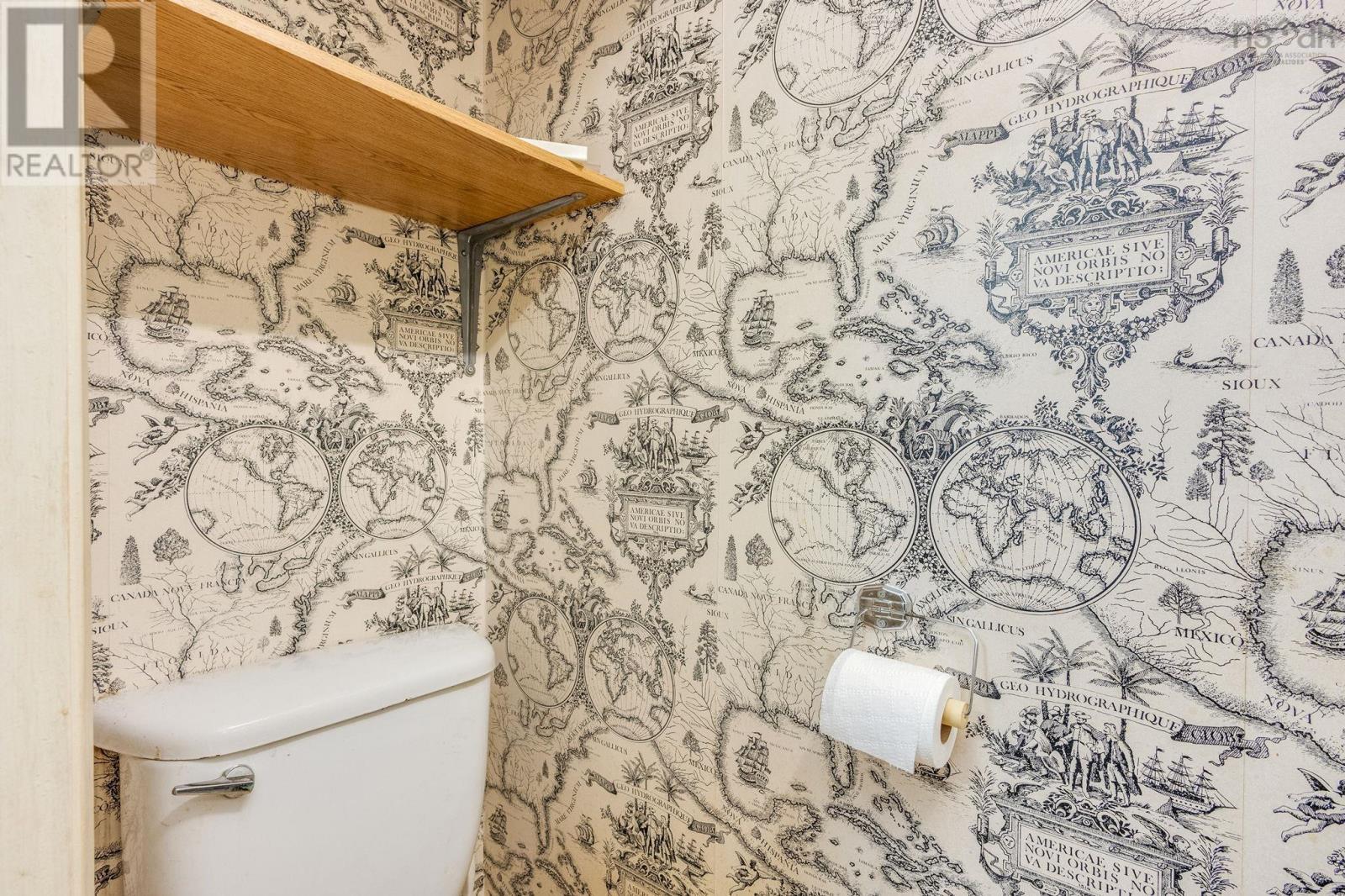 Property 22 of 46 of 60 Commercial Street