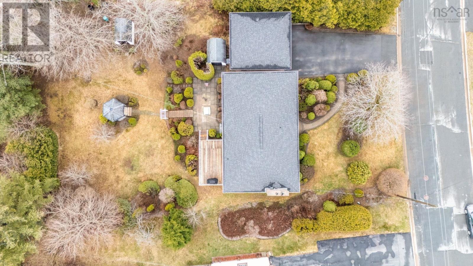 Property 48 of 49 of 7 LINCOLN Drive