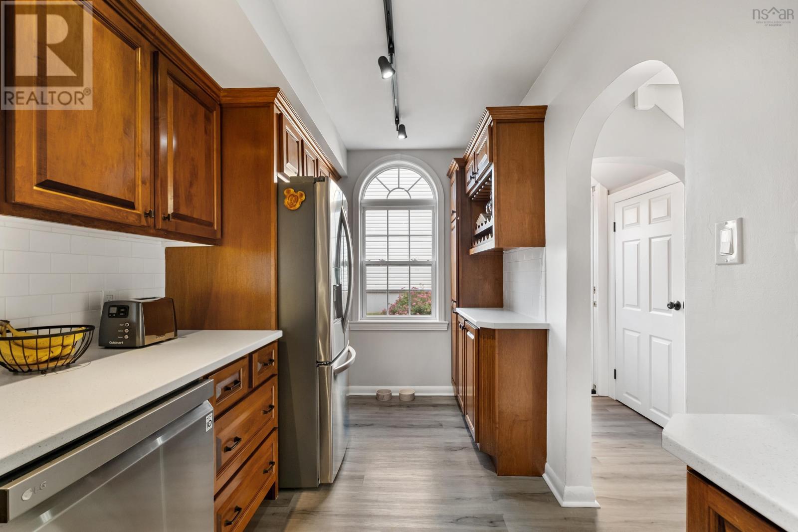 Property 23 of 49 of 71 Moxham Drive