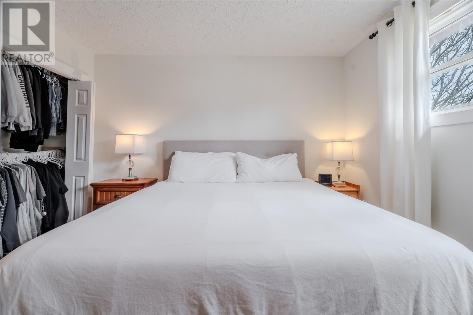 21 RUTLEDGE CRESCENT - 12