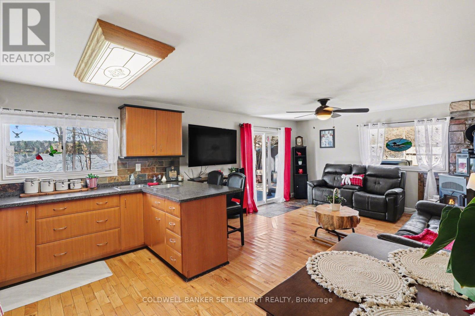 128 LOON LANE — photo 10
