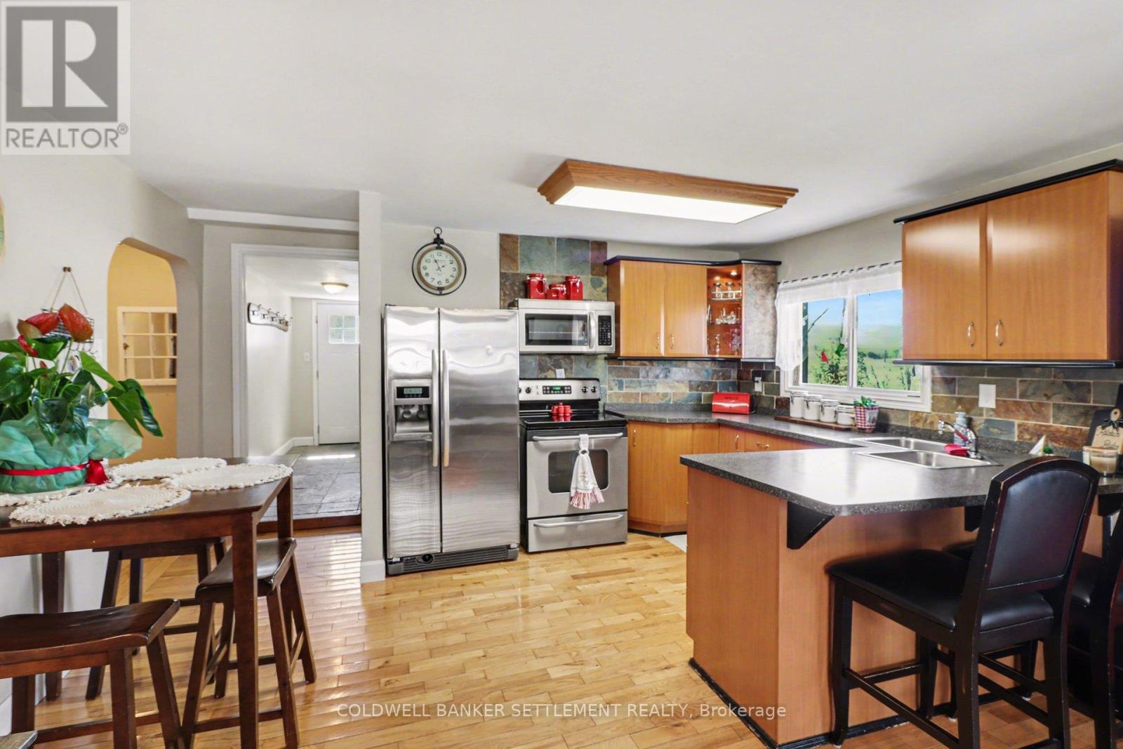128 LOON LANE — photo 11