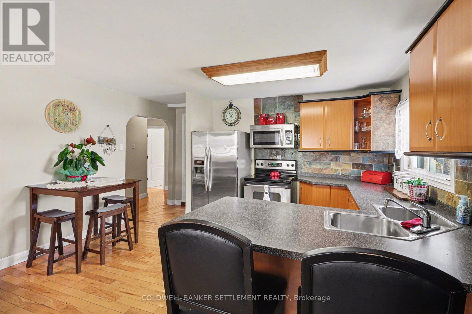 128 LOON LANE — photo 12