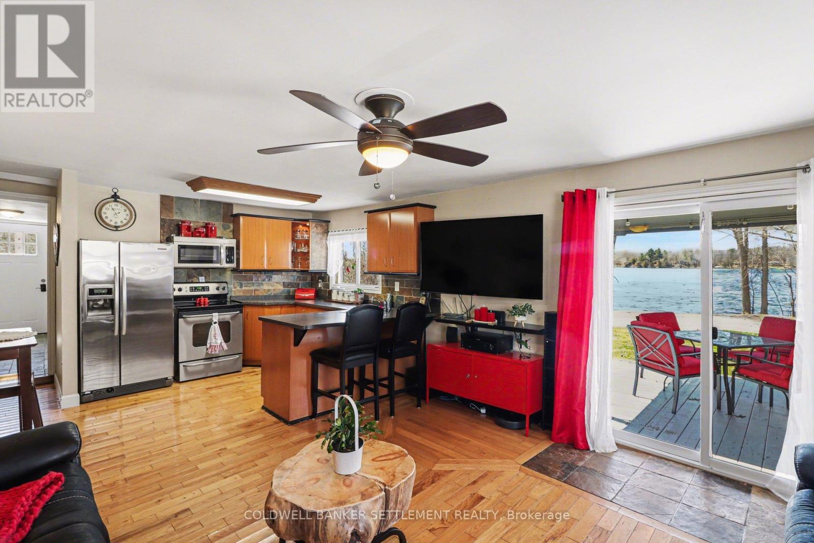 128 LOON LANE - 13