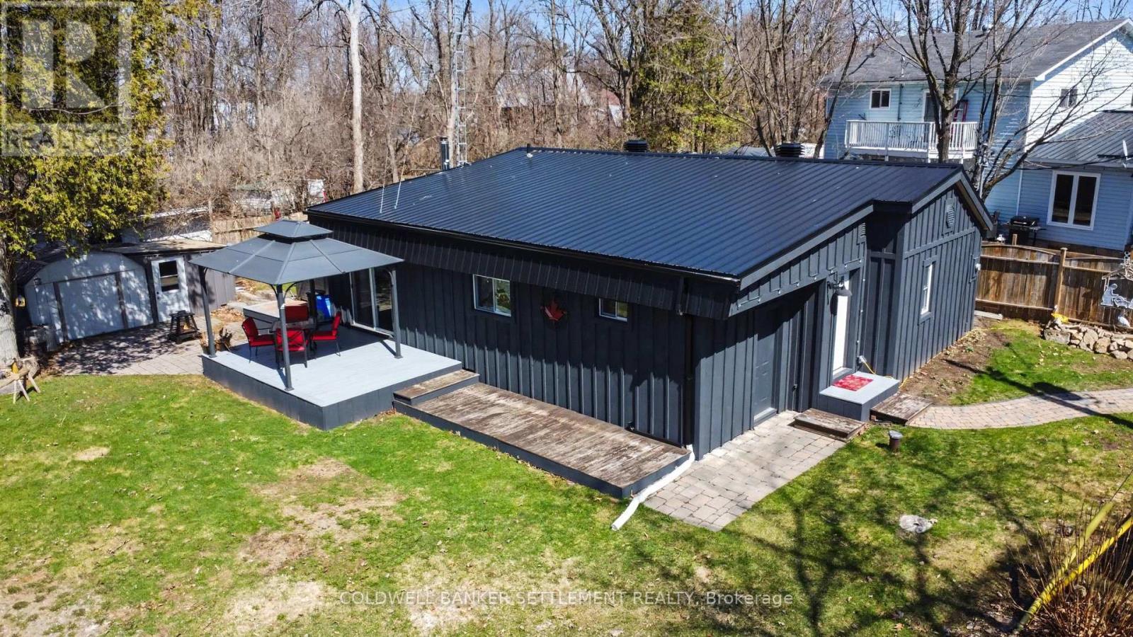 128 LOON LANE — photo 29