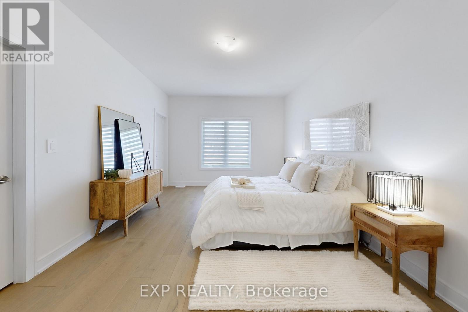 10 PALMIRA DRIVE - 21
