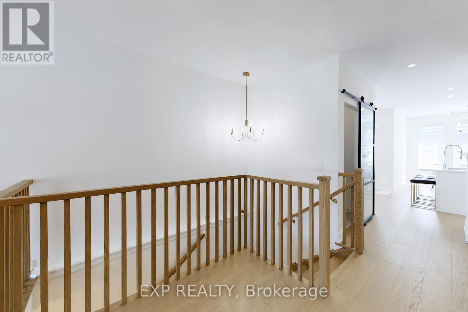 10 PALMIRA DRIVE - 29