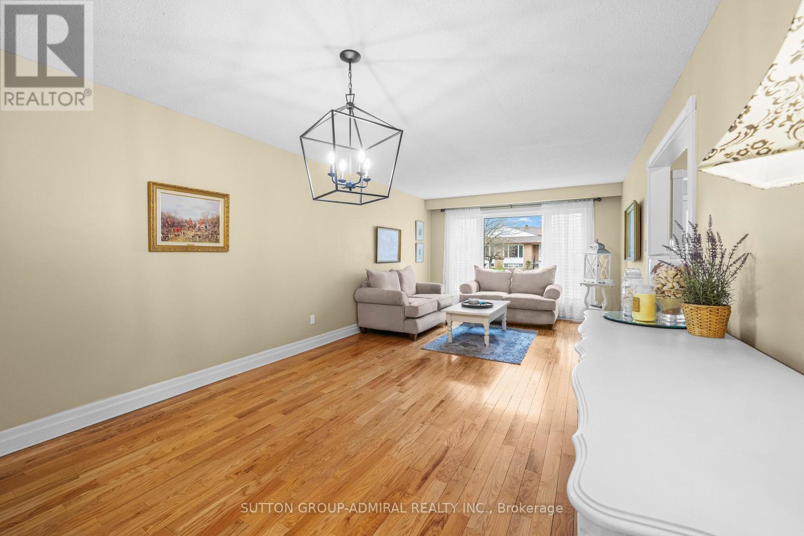1295 NAPIER CRESCENT - 13