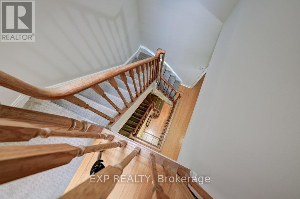 #1716 28 SOMMERSET WAY - 16
