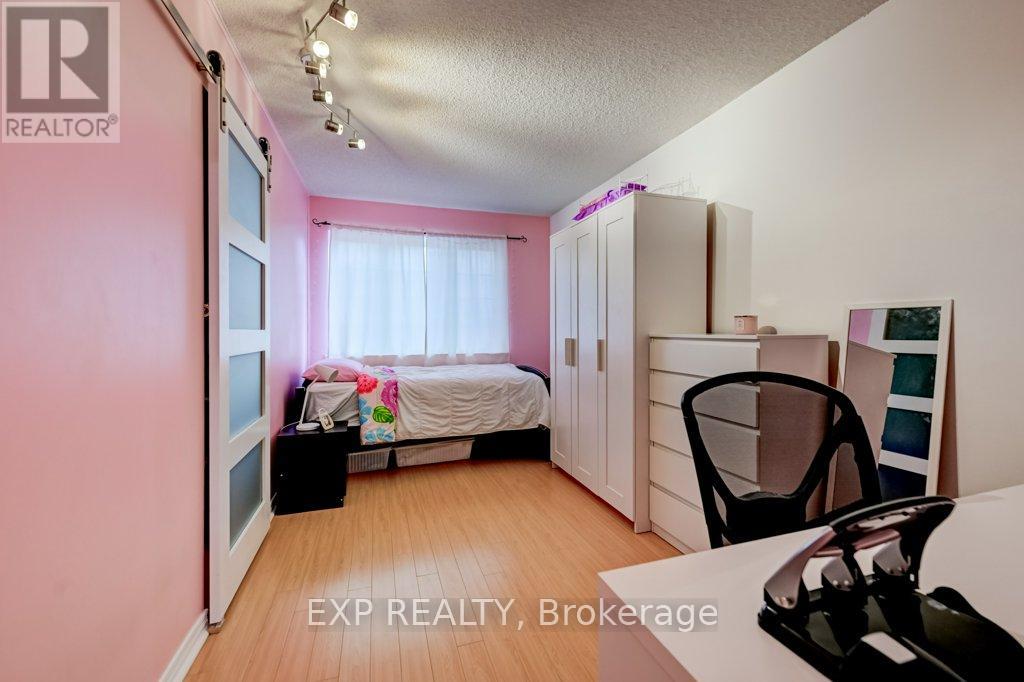 #1716 28 SOMMERSET WAY - 14