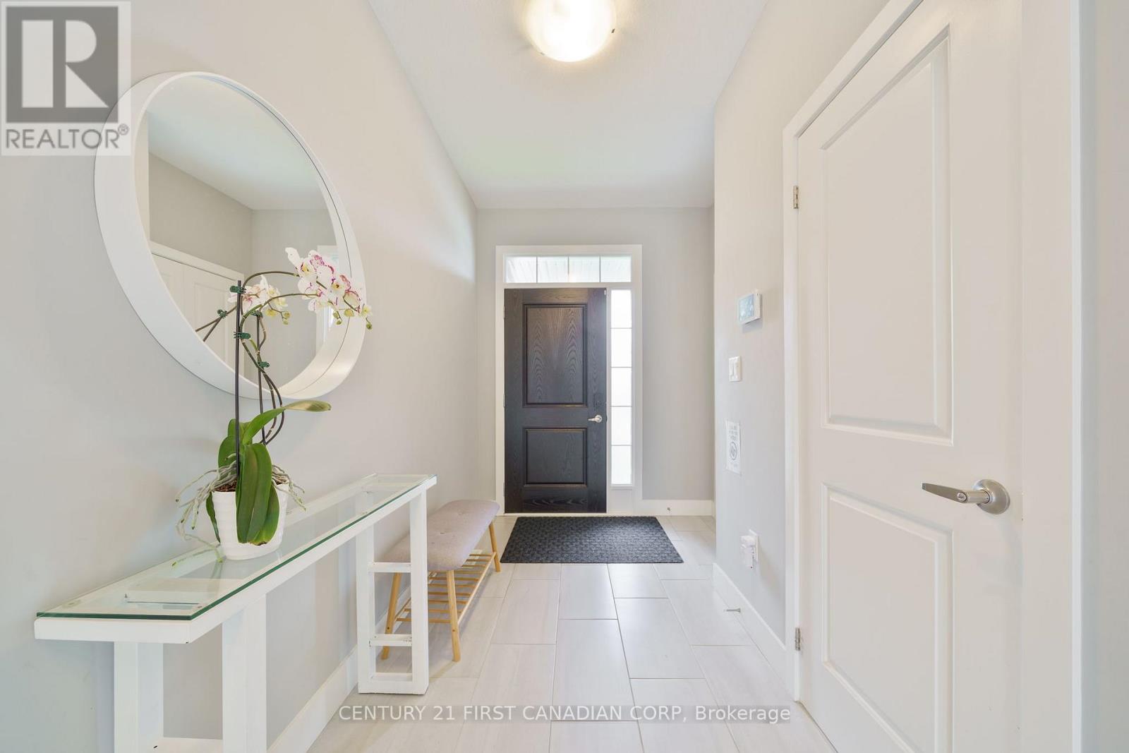 1660 BEAVERBROOK AVENUE - 5