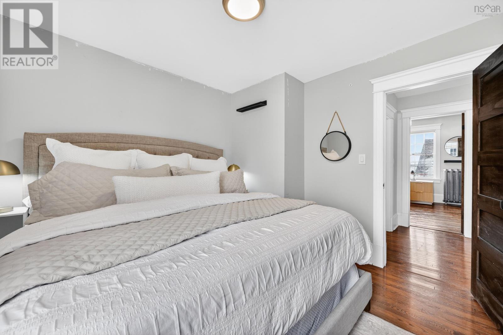 Property 31 of 37 of 760 Main Street