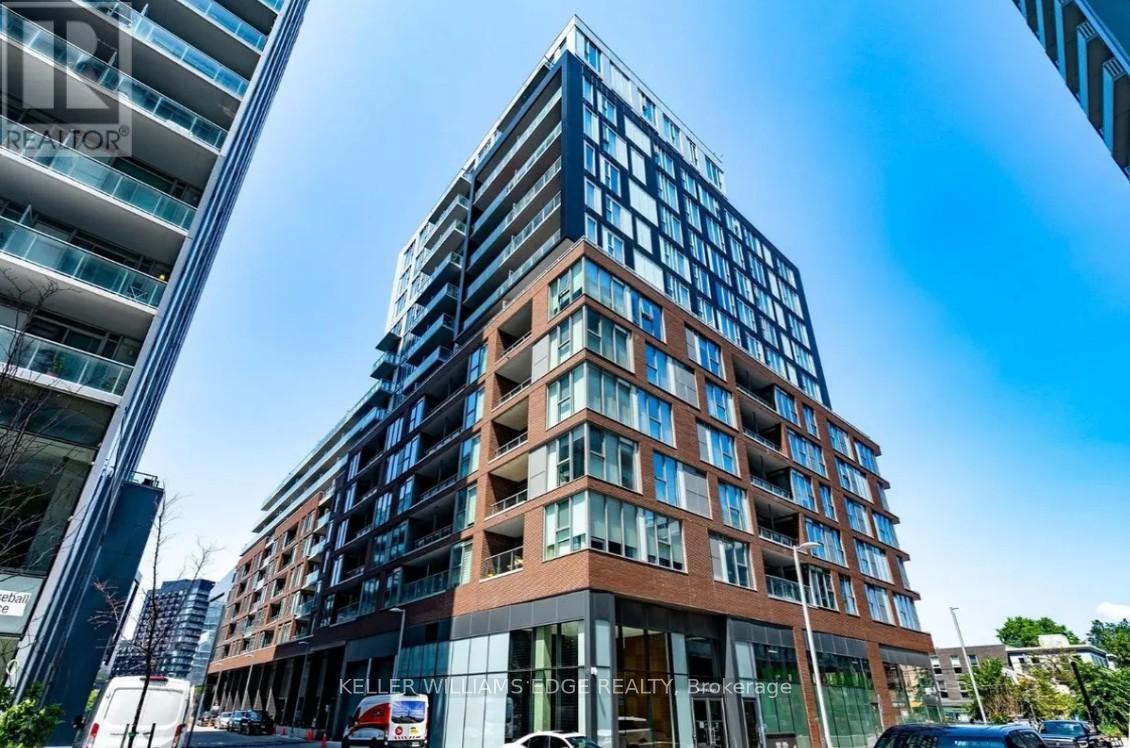 422 - 30 BASEBALL PLACE