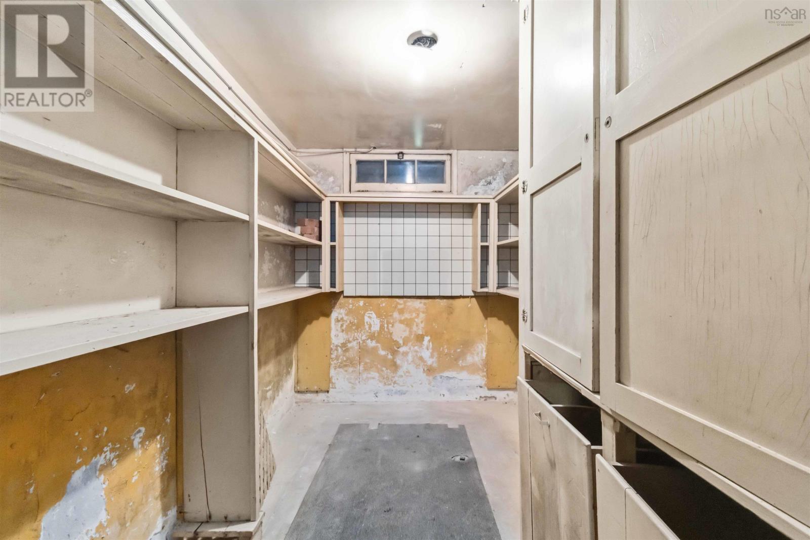 41 Alexandra Avenue — photo 45