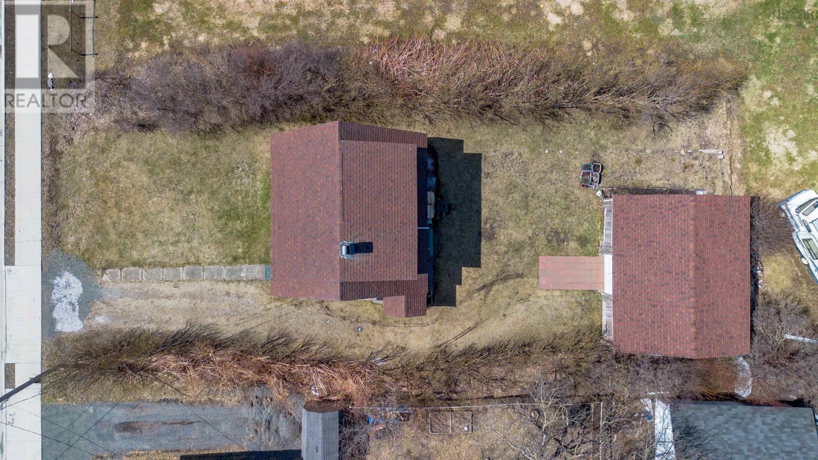 Property 22 of 23 of 72 Connaught Avenue Avenue