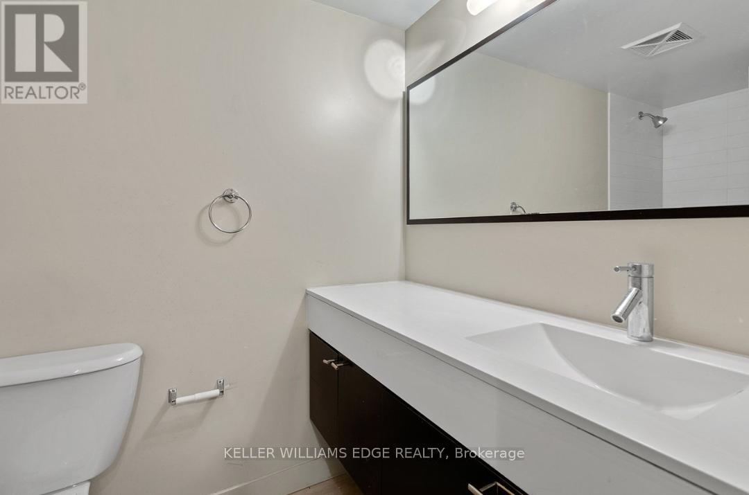 #414 21 NELSON STREET - 16