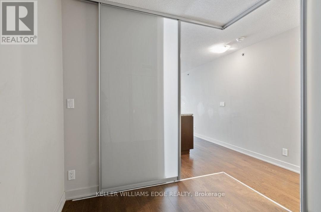 #414 21 NELSON STREET - 25