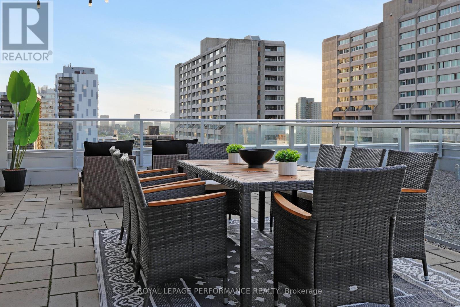 #1603 255 BAY STREET - 25