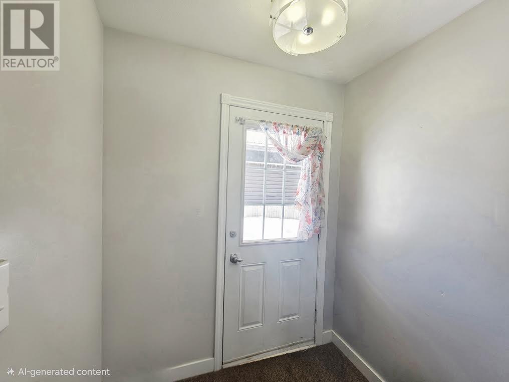 800 BALSAM CRESCENT - 21