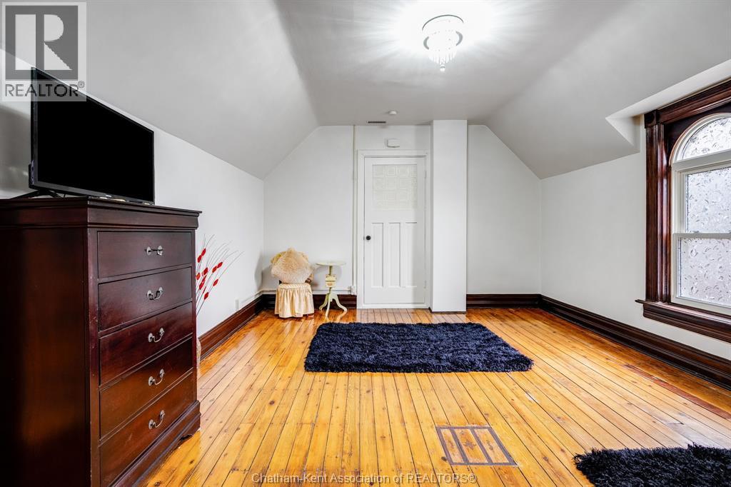 3 Lansdowne AVENUE - 22
