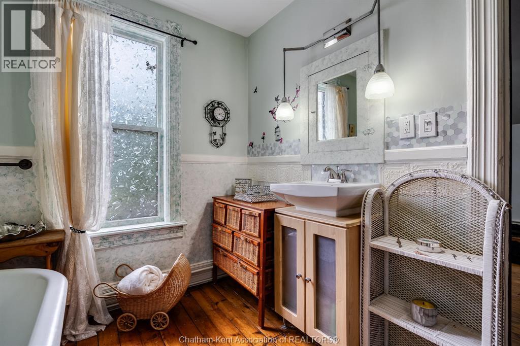 3 Lansdowne AVENUE - 25