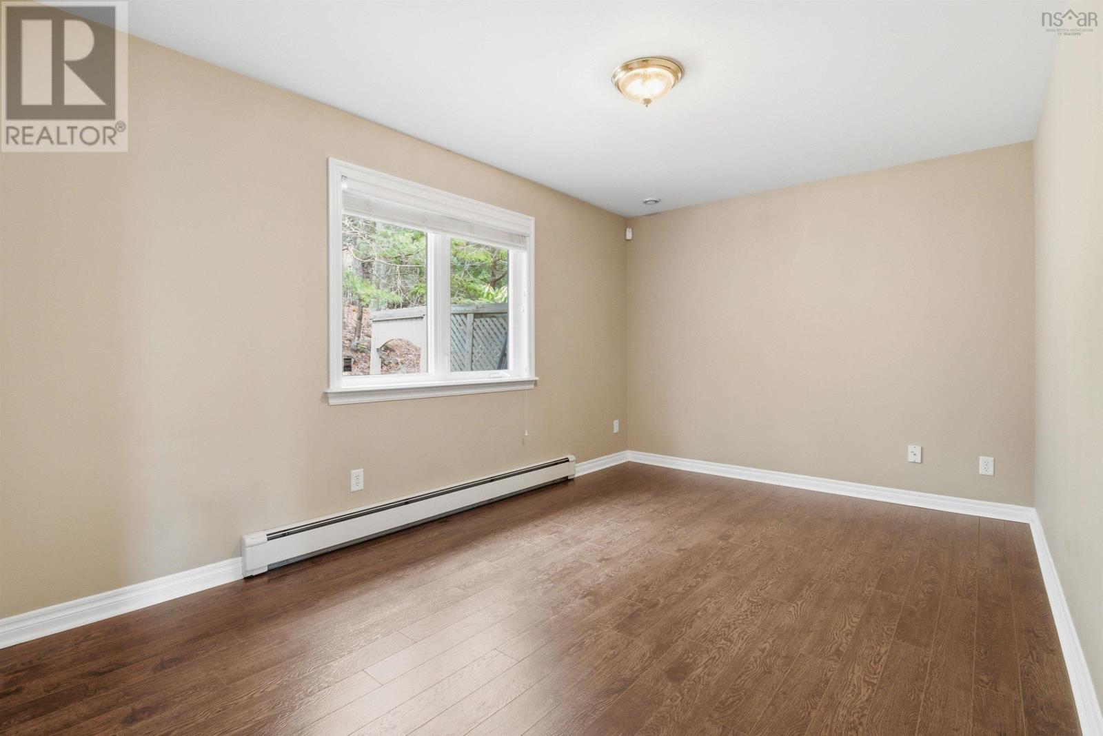 Property 23 of 42 of 289 Nottingham Street