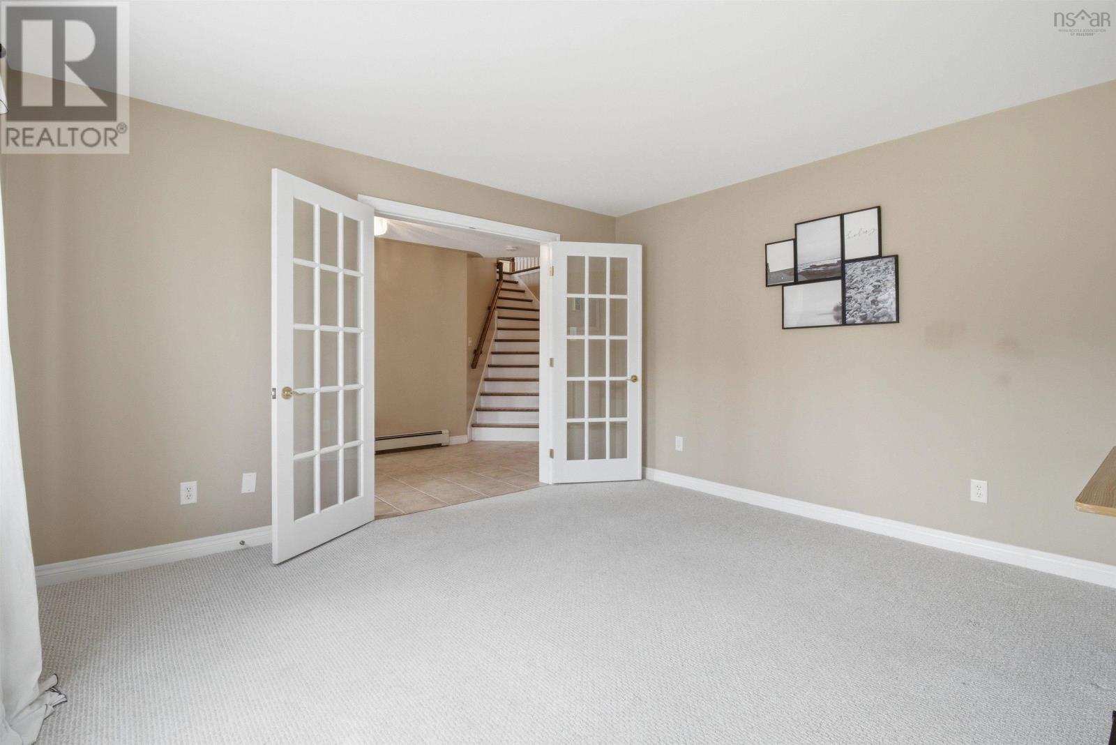 Property 29 of 42 of 289 Nottingham Street