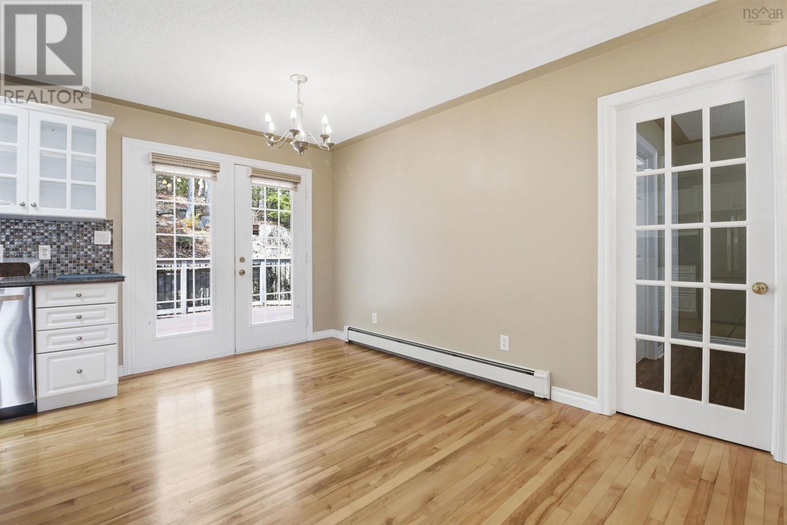 Property 15 of 42 of 289 Nottingham Street