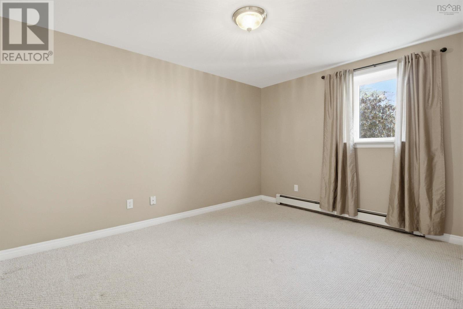 Property 32 of 42 of 289 Nottingham Street