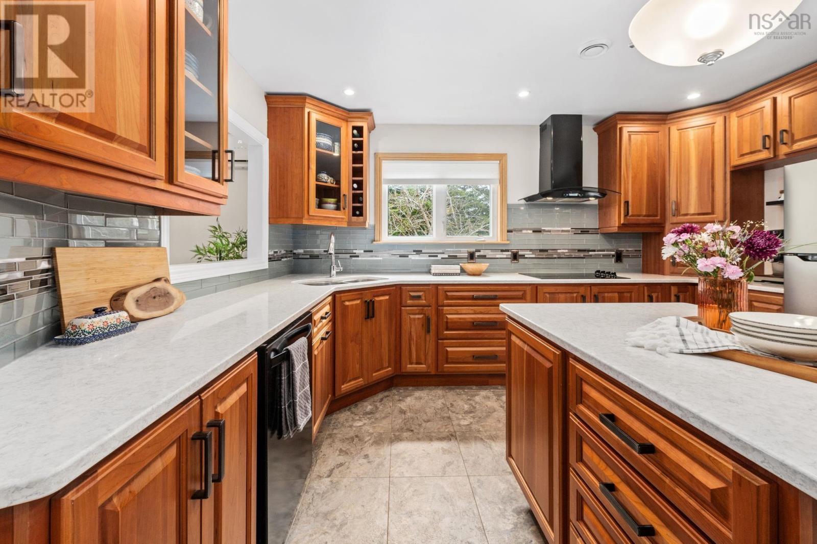 Property 19 of 52 of 65 Marie Avenue