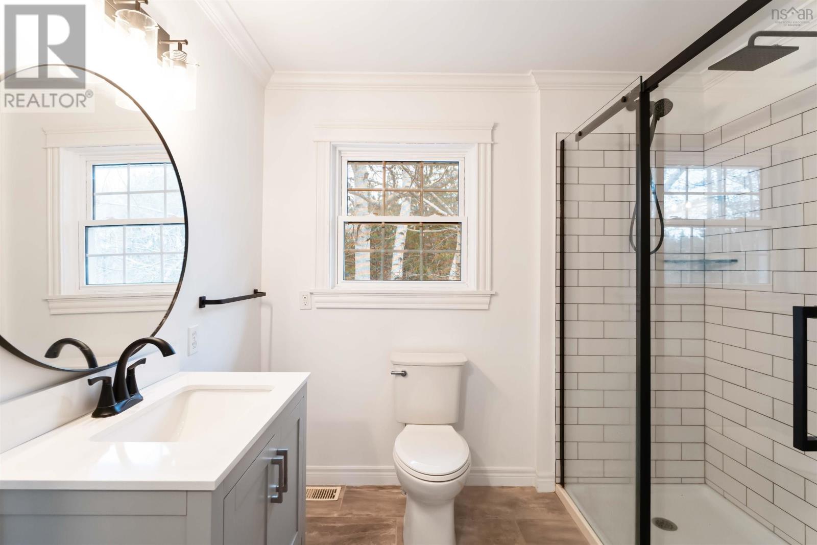 Property 30 of 49 of 95 Bentwood Crescent