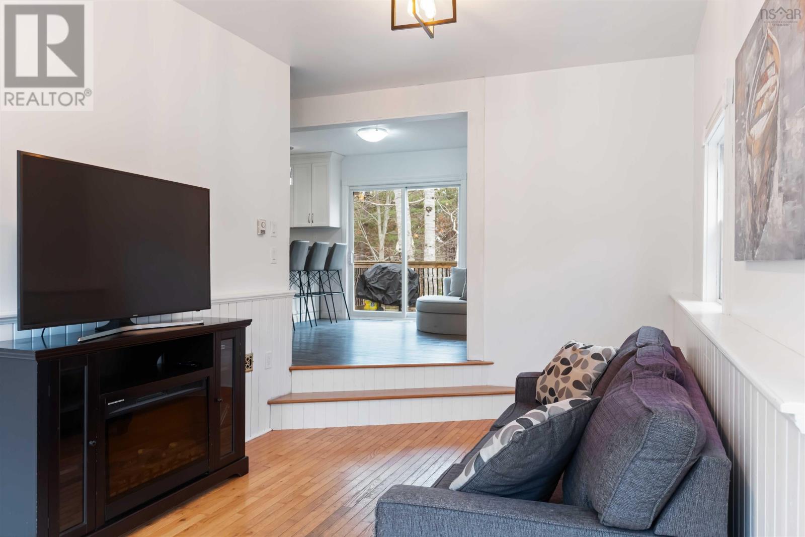 Property 10 of 49 of 95 Bentwood Crescent