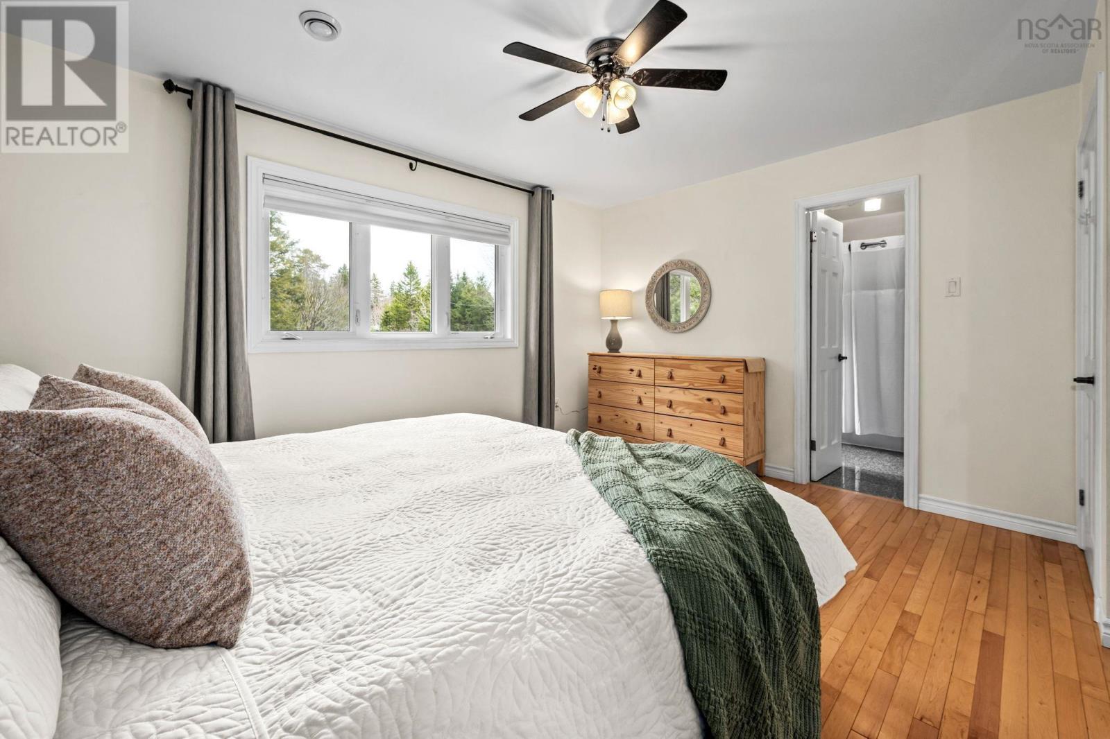 Property 22 of 52 of 65 Marie Avenue