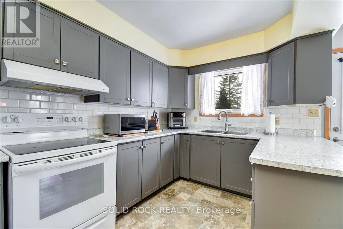 111 CHURCH STREET, Trent Hills (Campbellford), Ontario, K0L1L0 — Photo 6