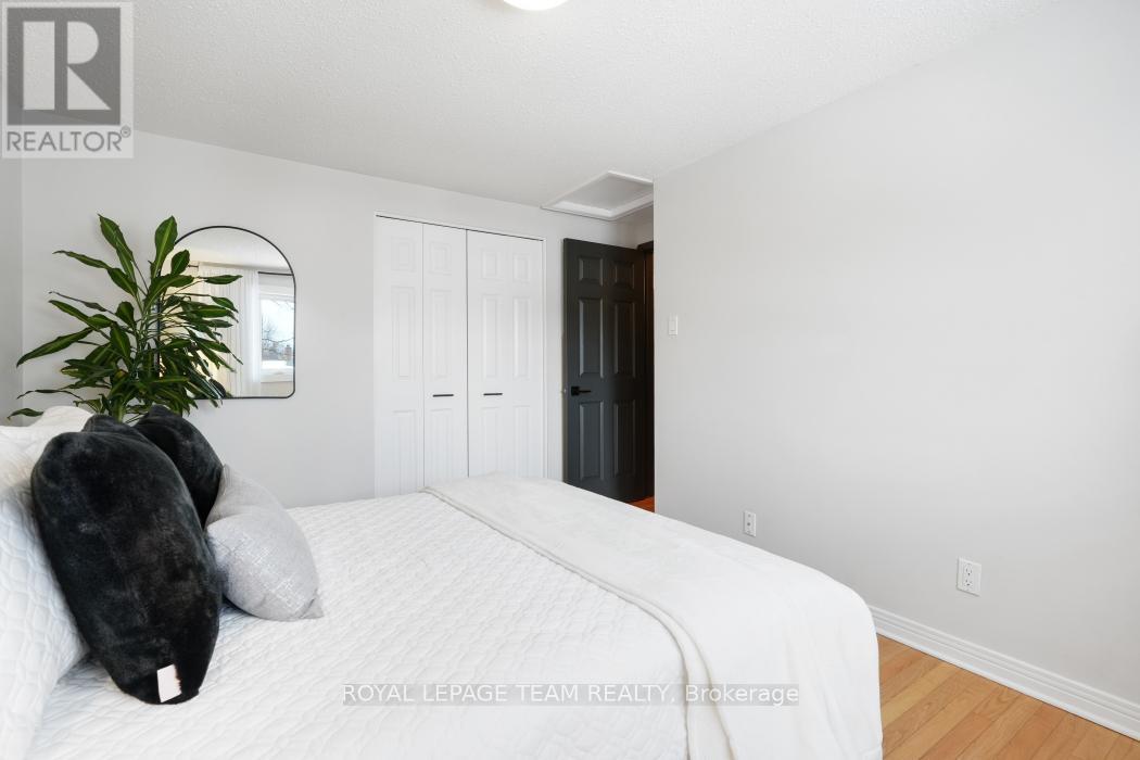 28 HOLITMAN DRIVE - 14