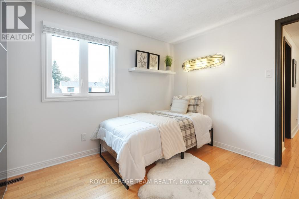 28 HOLITMAN DRIVE - 11