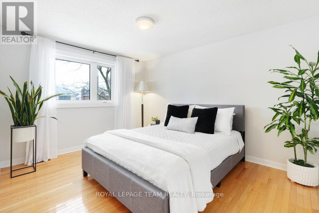 28 HOLITMAN DRIVE - 13
