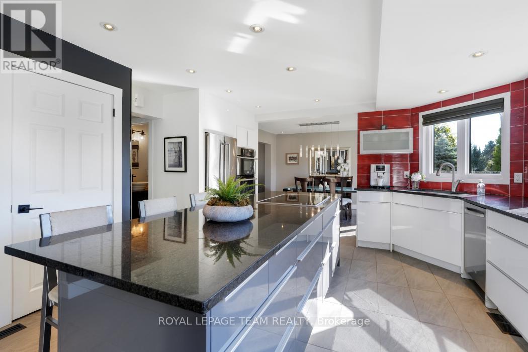 28 HOLITMAN DRIVE - 34