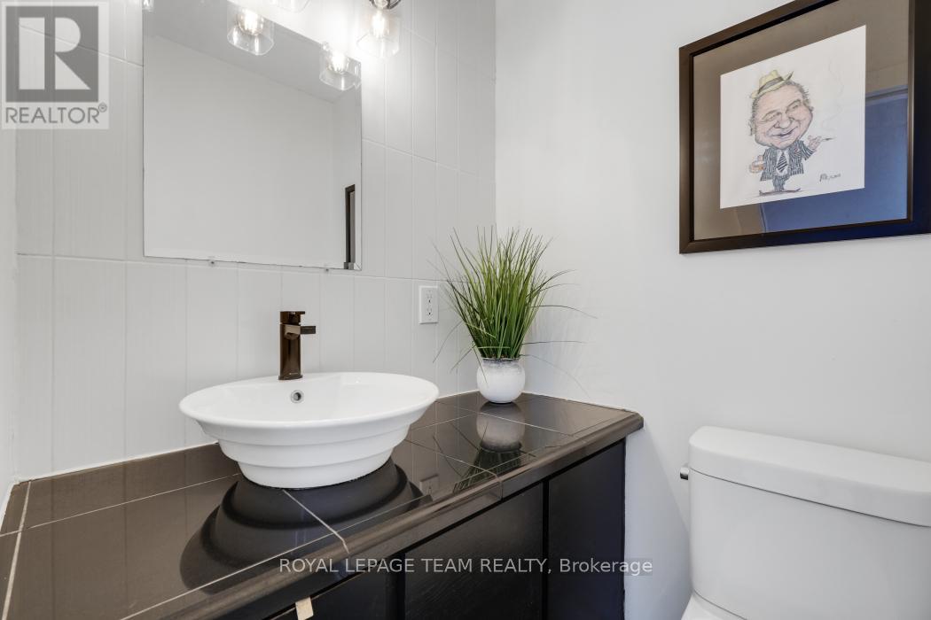 28 HOLITMAN DRIVE - 36