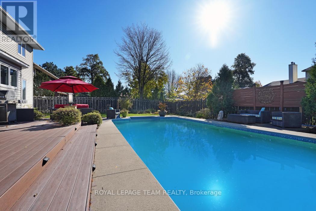 28 HOLITMAN DRIVE - 43